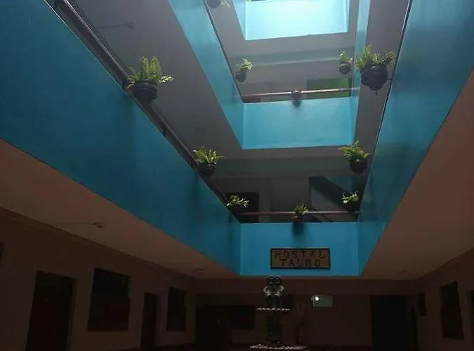 Hostal Tauro Lima